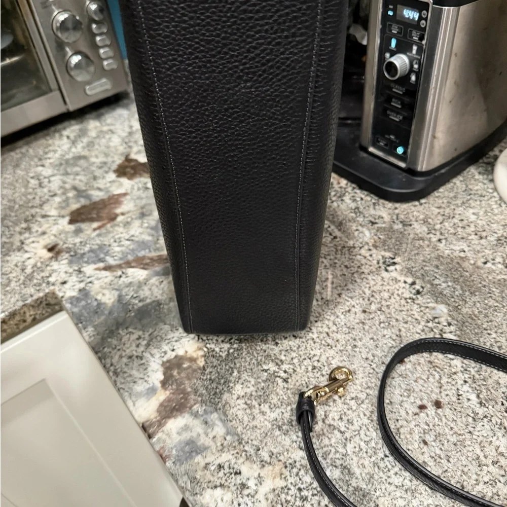 Coach Black Laurel Pebbled Leather Shoulder Bag - Picture 2 of 7